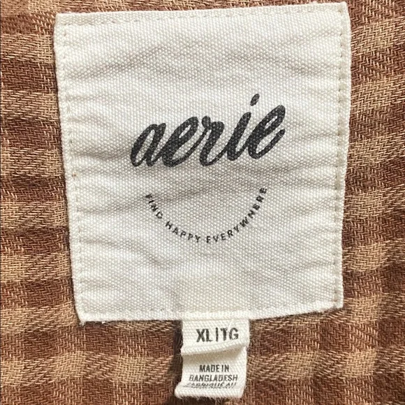 Aerie tan & navy blue plaid flannel shirt - Picture 9 of 10
